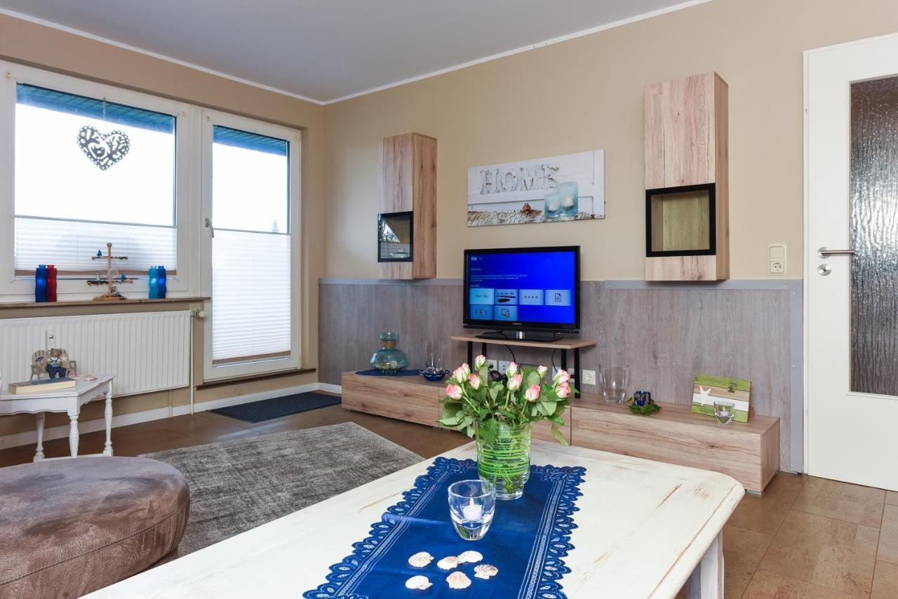 Ferienwohnung Haus Heimathafen Esens Esterno foto